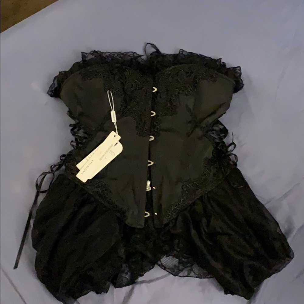 Black corset with lace hip skirt